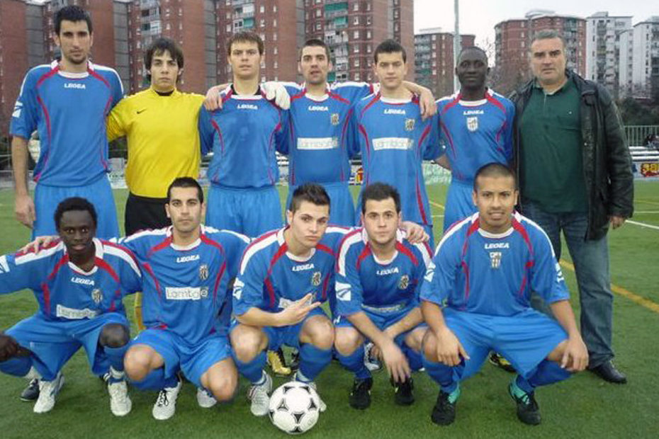 En Sori i el seu equip de futbol.