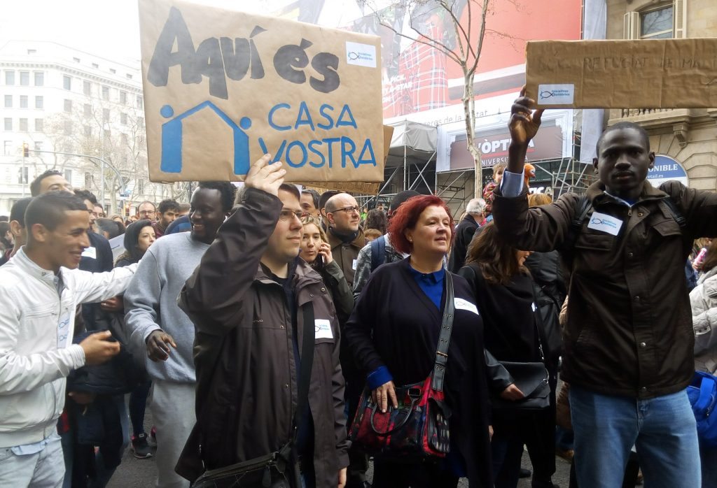 refugiats, #VolemAcollir, manifestació, Casa Nostra Casa Vostra, Iniciatives Solidàries, refugiats