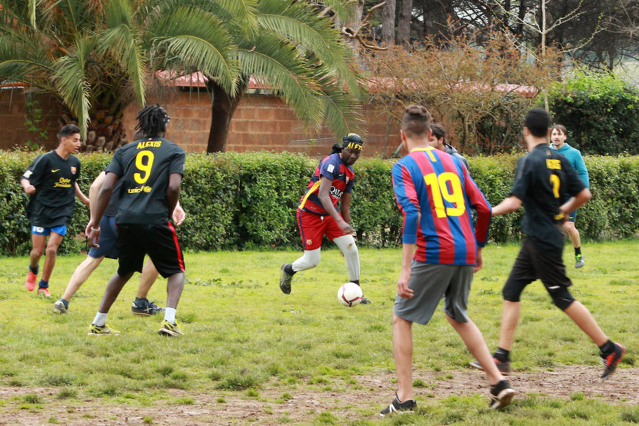 joves, immigrants, futbol, ONG, Barça, FCB